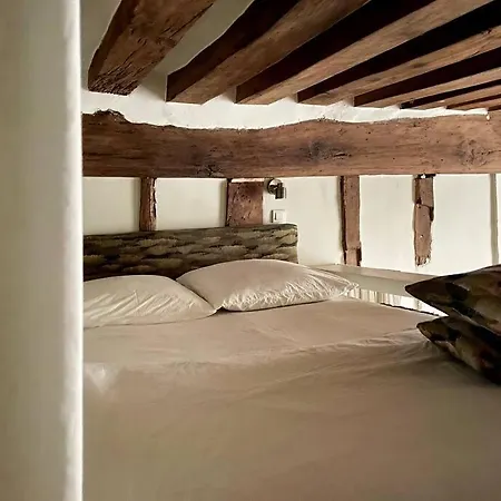 Apartment De Charme Au Coeur De L'ile St Louis